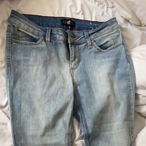 Light wash skinny jeans.